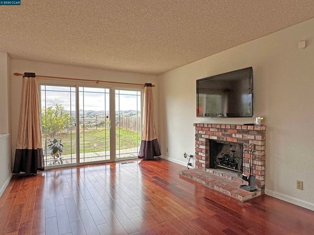 199 Starling Way, Hercules, CA 94547