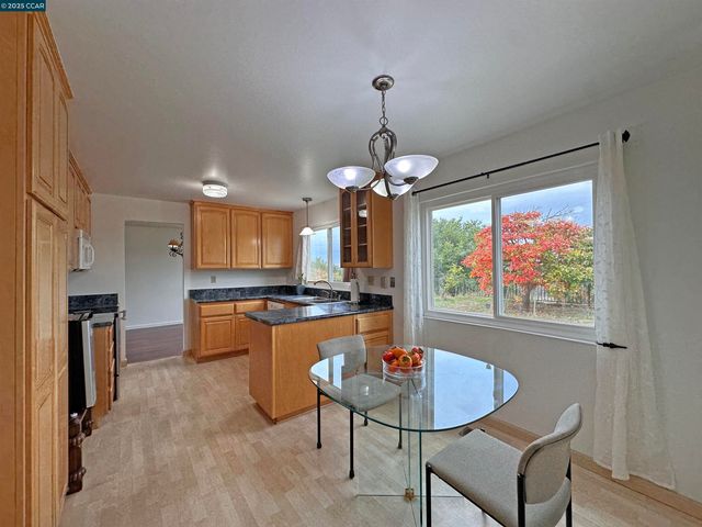 199 Starling Way, Hercules, CA 94547