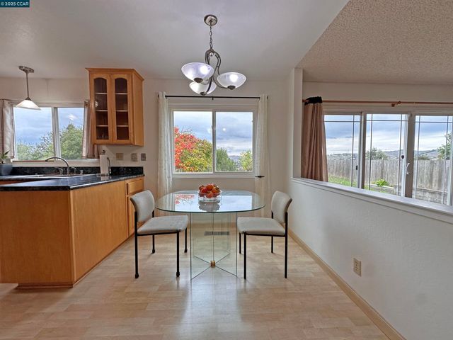 199 Starling Way, Hercules, CA 94547