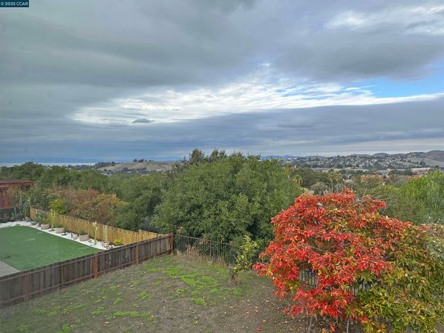 199 Starling Way, Hercules, CA 94547