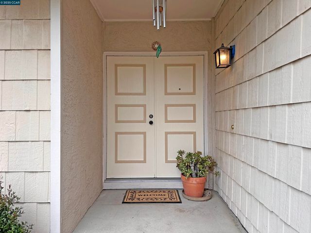 199 Starling Way, Hercules, CA 94547