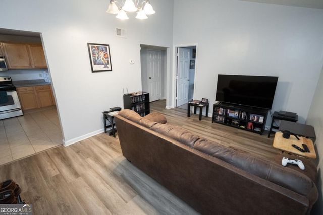 250 Little Street B302, Athens, GA 30605