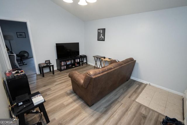 250 Little Street B302, Athens, GA 30605