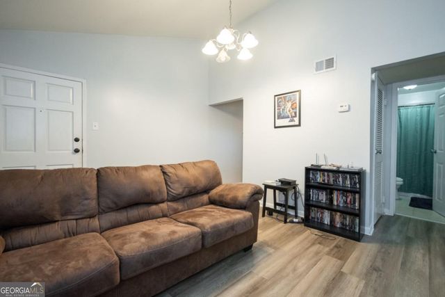 250 Little Street B302, Athens, GA 30605