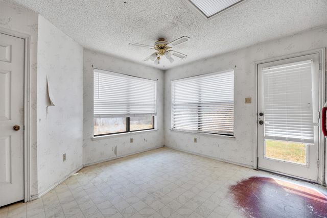 308 Clear Springs Drive, Mesquite, TX 75150