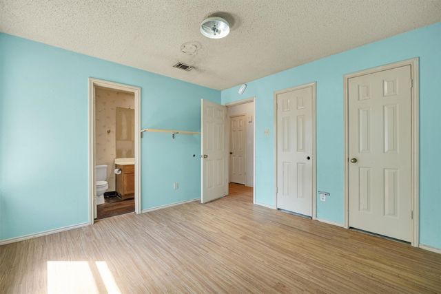 308 Clear Springs Drive, Mesquite, TX 75150