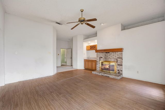 308 Clear Springs Drive, Mesquite, TX 75150