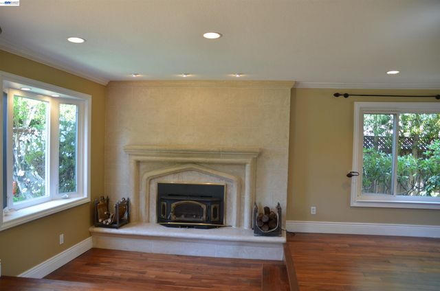 1626 Harlan Dr, Danville, CA 94526