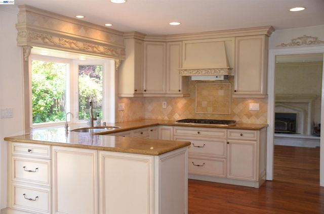 1626 Harlan Dr, Danville, CA 94526