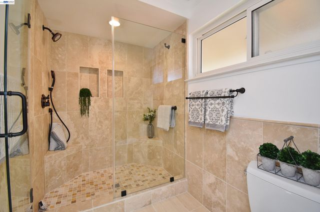 1626 Harlan Dr, Danville, CA 94526