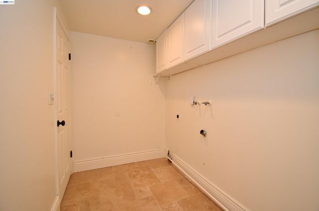 1626 Harlan Dr, Danville, CA 94526