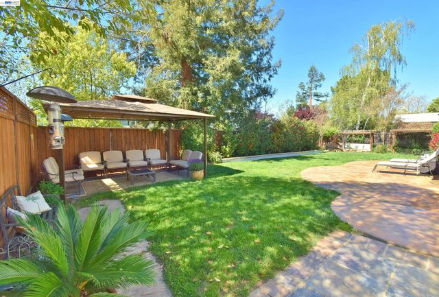 1626 Harlan Dr, Danville, CA 94526