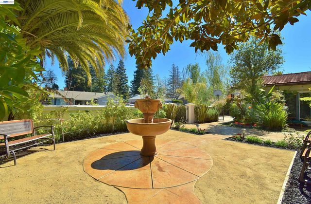 1626 Harlan Dr, Danville, CA 94526