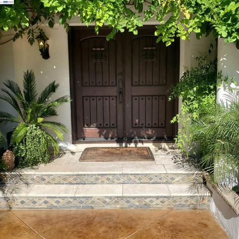 1626 Harlan Dr, Danville, CA 94526
