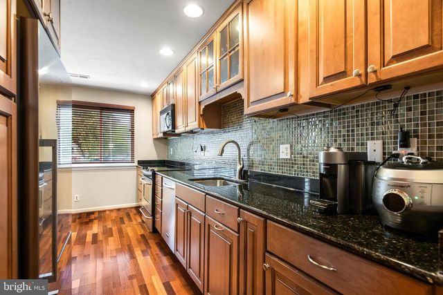 416 CANNON CT, Chesterbrook, PA 19087