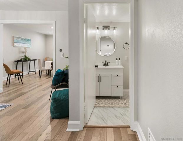 6786 Caminito Del Greco, San Diego, CA 92120
