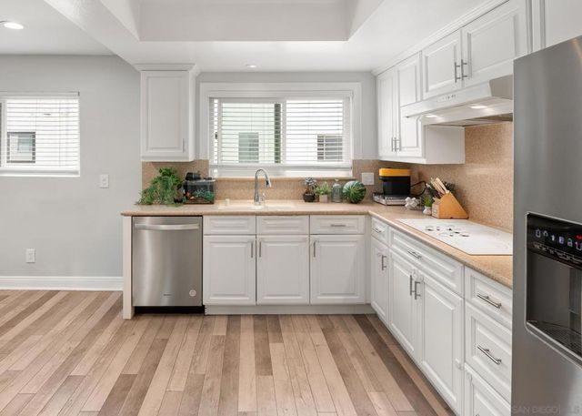 6786 Caminito Del Greco, San Diego, CA 92120