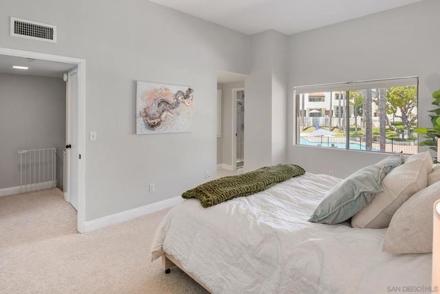 6786 Caminito Del Greco, San Diego, CA 92120