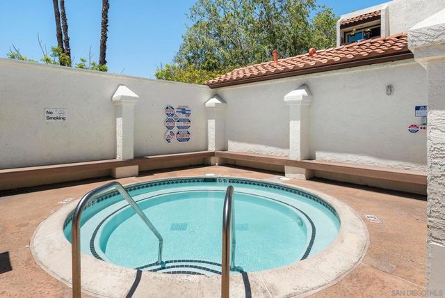 6786 Caminito Del Greco, San Diego, CA 92120