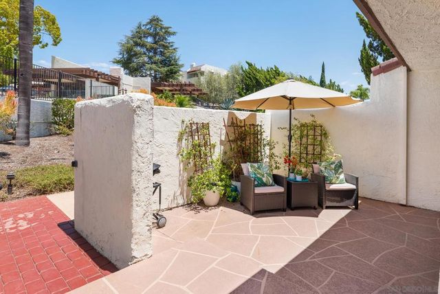 6786 Caminito Del Greco, San Diego, CA 92120