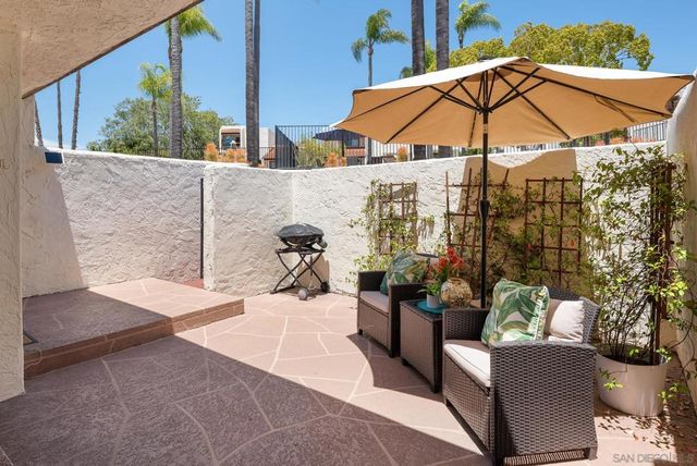 6786 Caminito Del Greco, San Diego, CA 92120