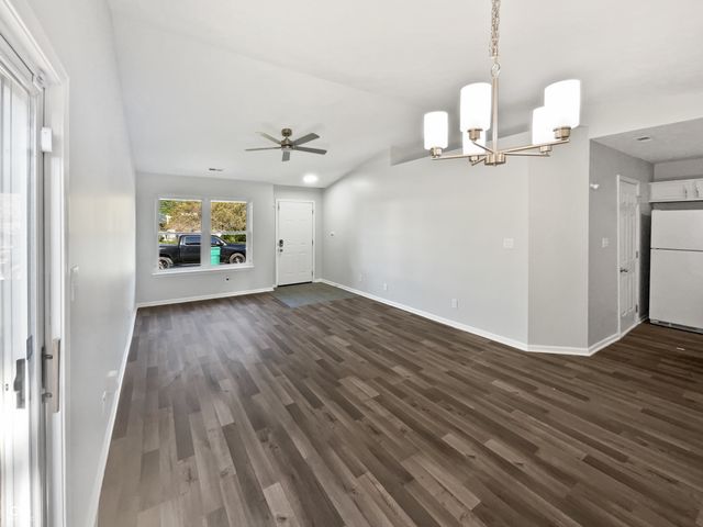 4821 Ossington Court, Indianapolis, IN 46254