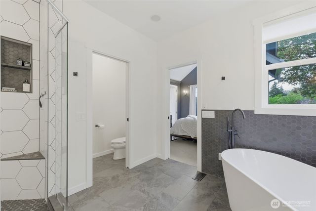 14028 104th Street Ct E, Puyallup, WA 98374