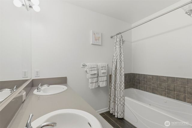 14028 104th Street Ct E, Puyallup, WA 98374