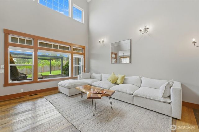 14028 104th Street Ct E, Puyallup, WA 98374