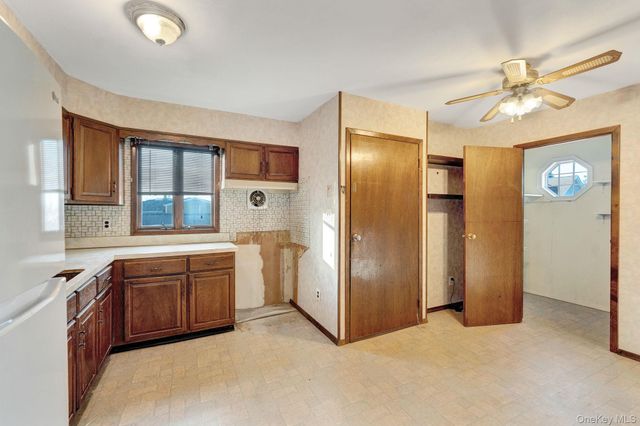 254 N Richmond Avenue, Massapequa, NY 11758