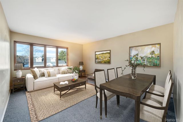 254 N Richmond Avenue, Massapequa, NY 11758