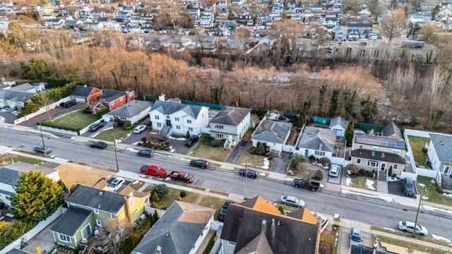 254 N Richmond Avenue, Massapequa, NY 11758