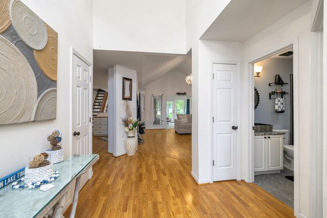 203 Ridge Lake Drive, Manning, SC 29102