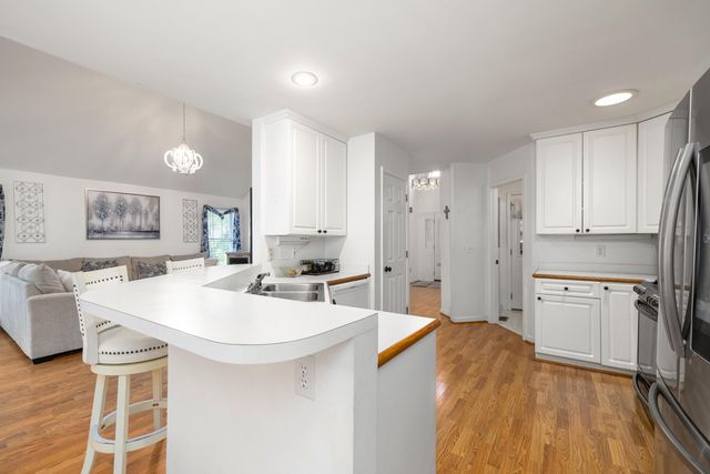 203 Ridge Lake Drive, Manning, SC 29102