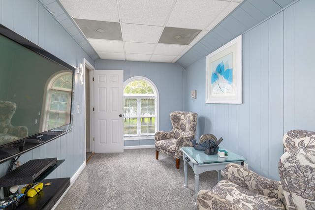 203 Ridge Lake Drive, Manning, SC 29102