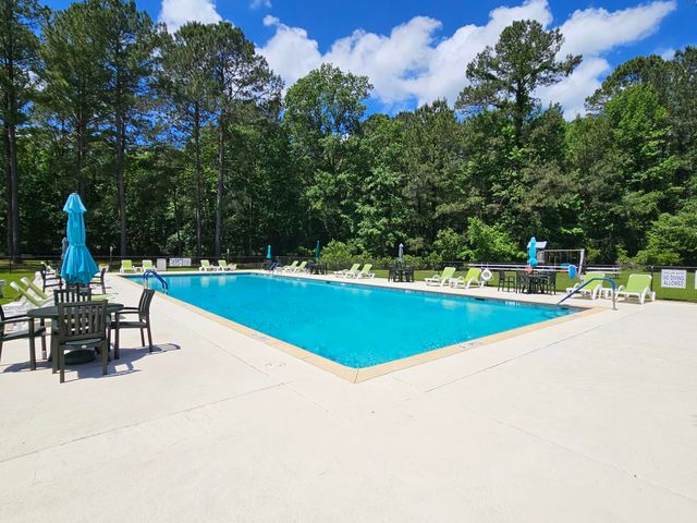 203 Ridge Lake Drive, Manning, SC 29102