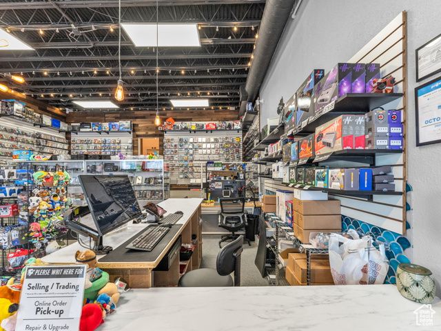 40 S FREEDOM BLVD, Provo, UT 84601
