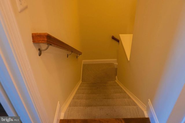 15213 LANCASHIRE DR, Woodbridge, VA 22191