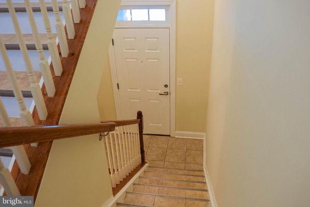 15213 LANCASHIRE DR, Woodbridge, VA 22191