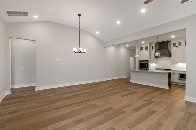 5900 Willoughby Way, Murfreesboro, TN 37129