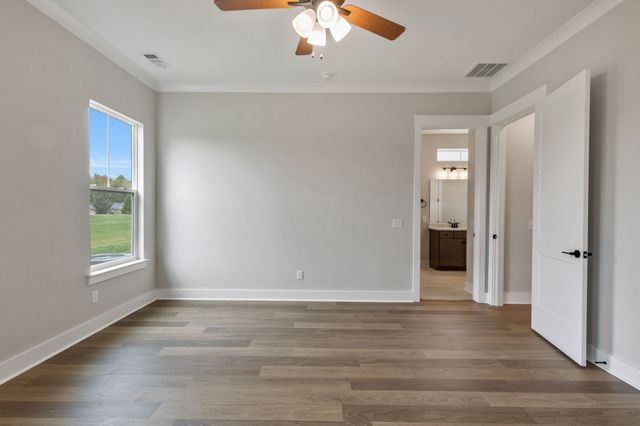 5900 Willoughby Way, Murfreesboro, TN 37129