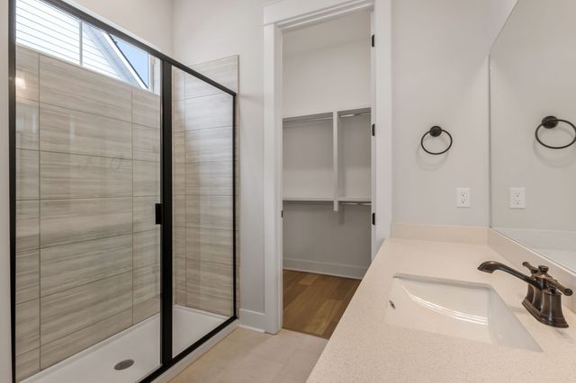 5900 Willoughby Way, Murfreesboro, TN 37129