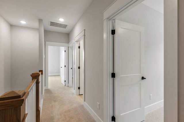 5900 Willoughby Way, Murfreesboro, TN 37129