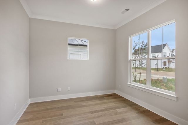 5900 Willoughby Way, Murfreesboro, TN 37129