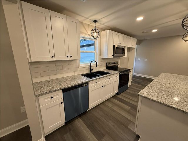 7167 Brown Bridge Road, Covington, GA 30014