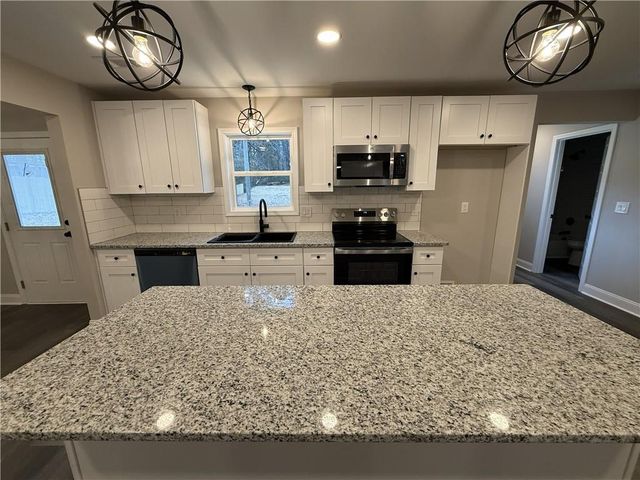 7167 Brown Bridge Road, Covington, GA 30014