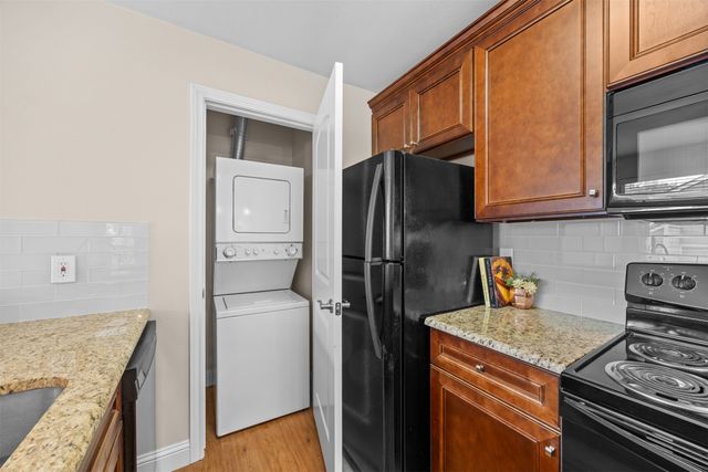 5616 Preston Oaks Road 110, Dallas, TX 75254