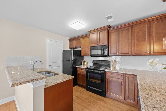 5616 Preston Oaks Road 110, Dallas, TX 75254