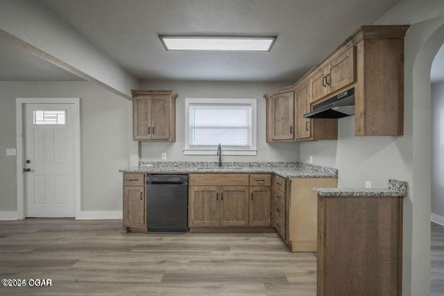 3312 S Joplin Avenue, Joplin, MO 64804