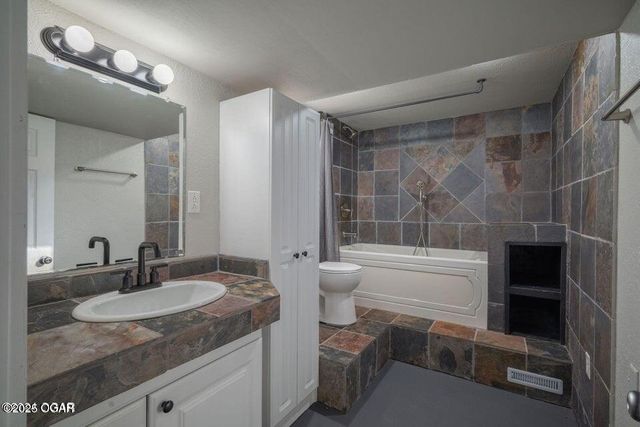 3312 S Joplin Avenue, Joplin, MO 64804